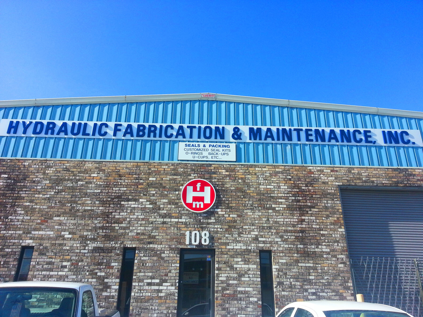 Hydraulic Fabrication and Maintenance Galleries Exterior Letters