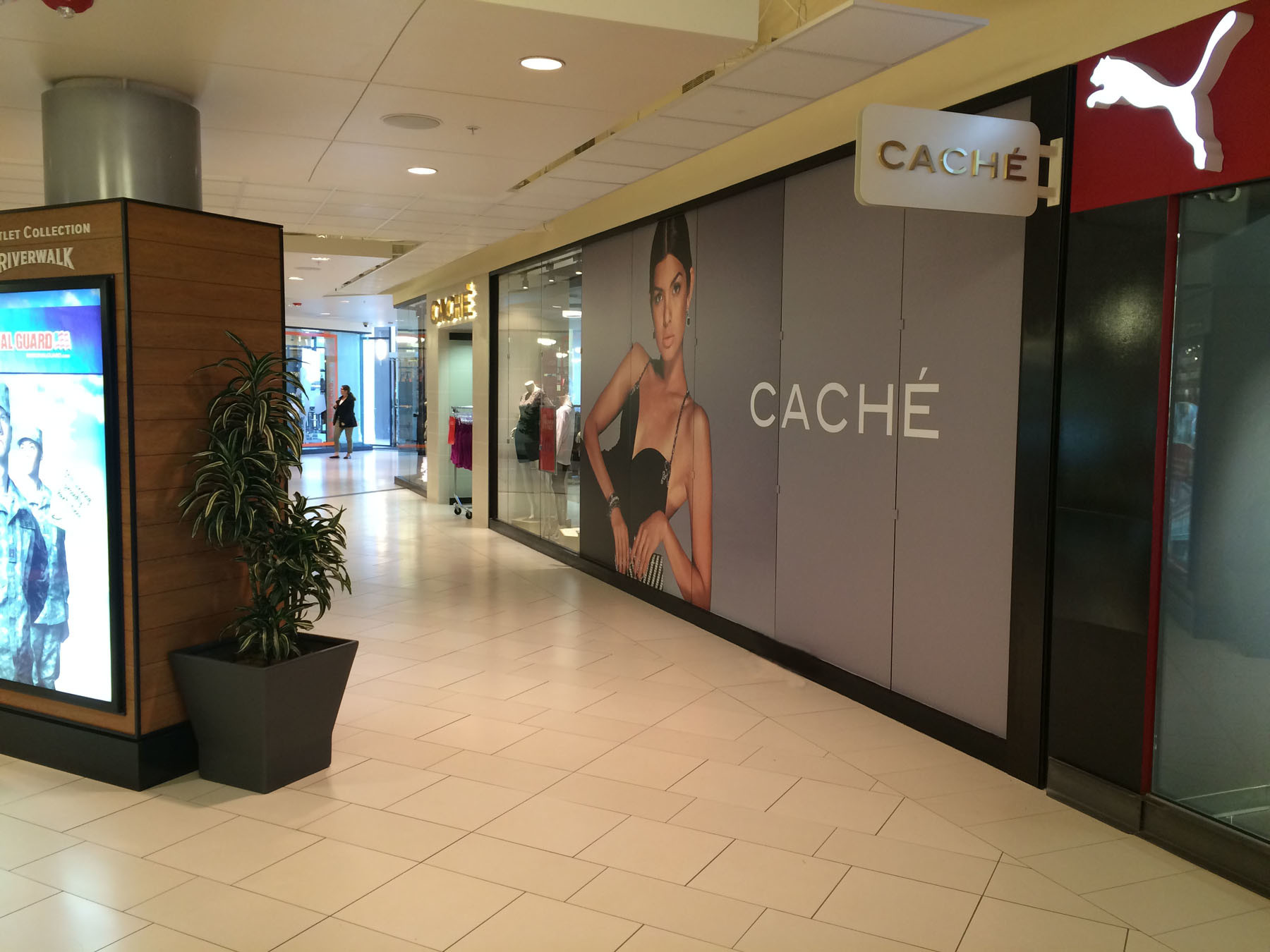Big Cache Interior Sign
