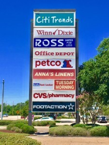 Sign Installation at Town & Country Plaza in Hammond LA
