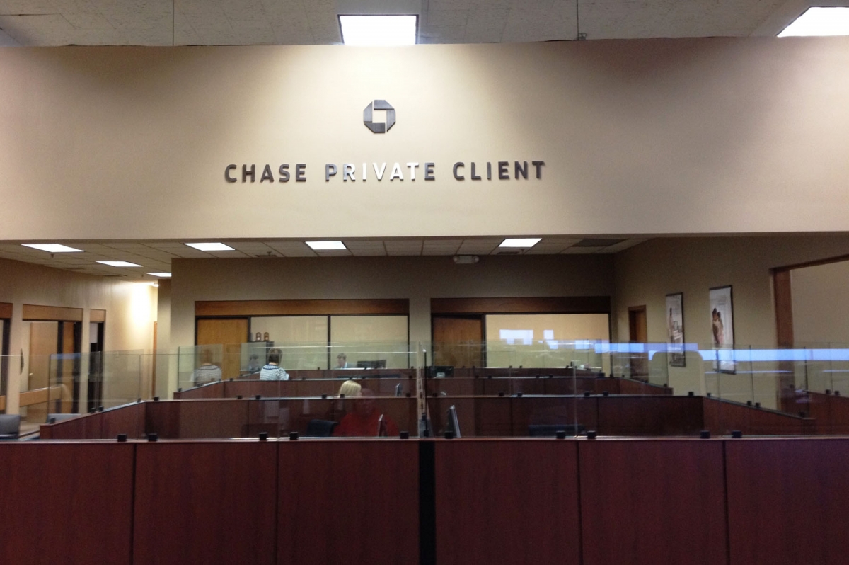 Sign installation Metairie interior lettering for Chase Bank